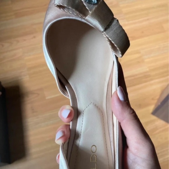 Aldo Nude Heels with Decorative Bow - Picture 3 of 4